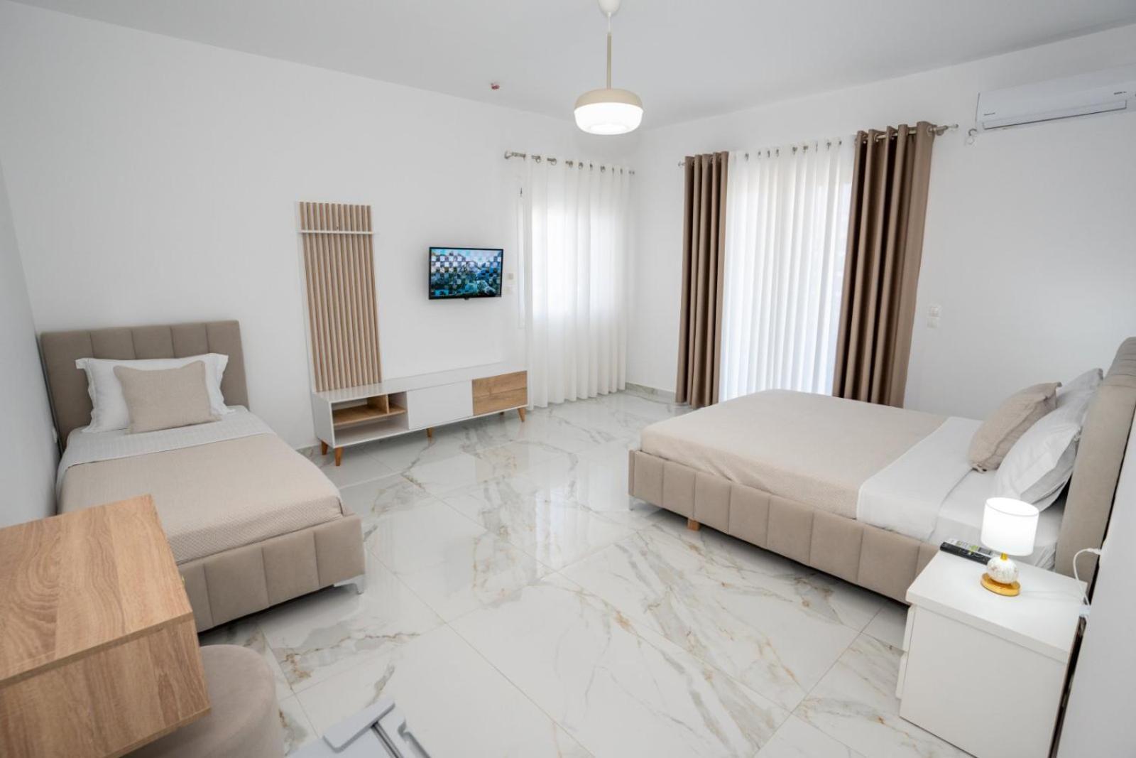 Kalasa Hotel Sarandë Exterior foto